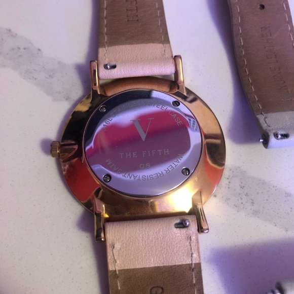 the 5th SoHo rosegold watch (pink+grey straps) - Picture 6 of 8